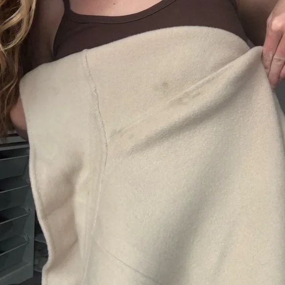 Silk Maison Oversized Beige 100% Wool trench Coat - Picture 15 of 15